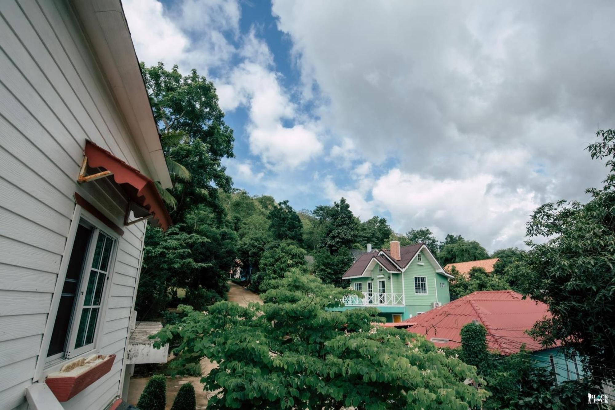 Suriyan Villa Erawan Kanchanaburi สุริยัน วิลล่า เอราวัณ กาญจนบุรี Tha Kradan Zewnętrze zdjęcie